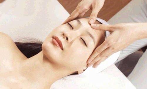 美容院單店開業(yè)七天營收17.6萬的成功策略與30萬人帶人玩法解析